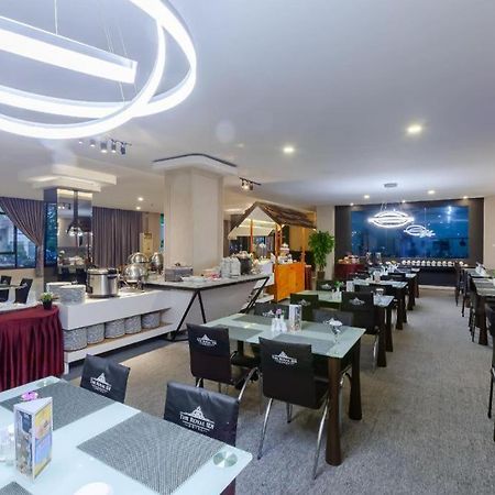Idirayeuk The Royal Idi Hotel מראה חיצוני תמונה