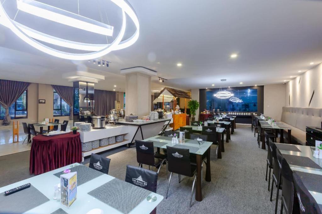 Idirayeuk The Royal Idi Hotel מראה חיצוני תמונה
